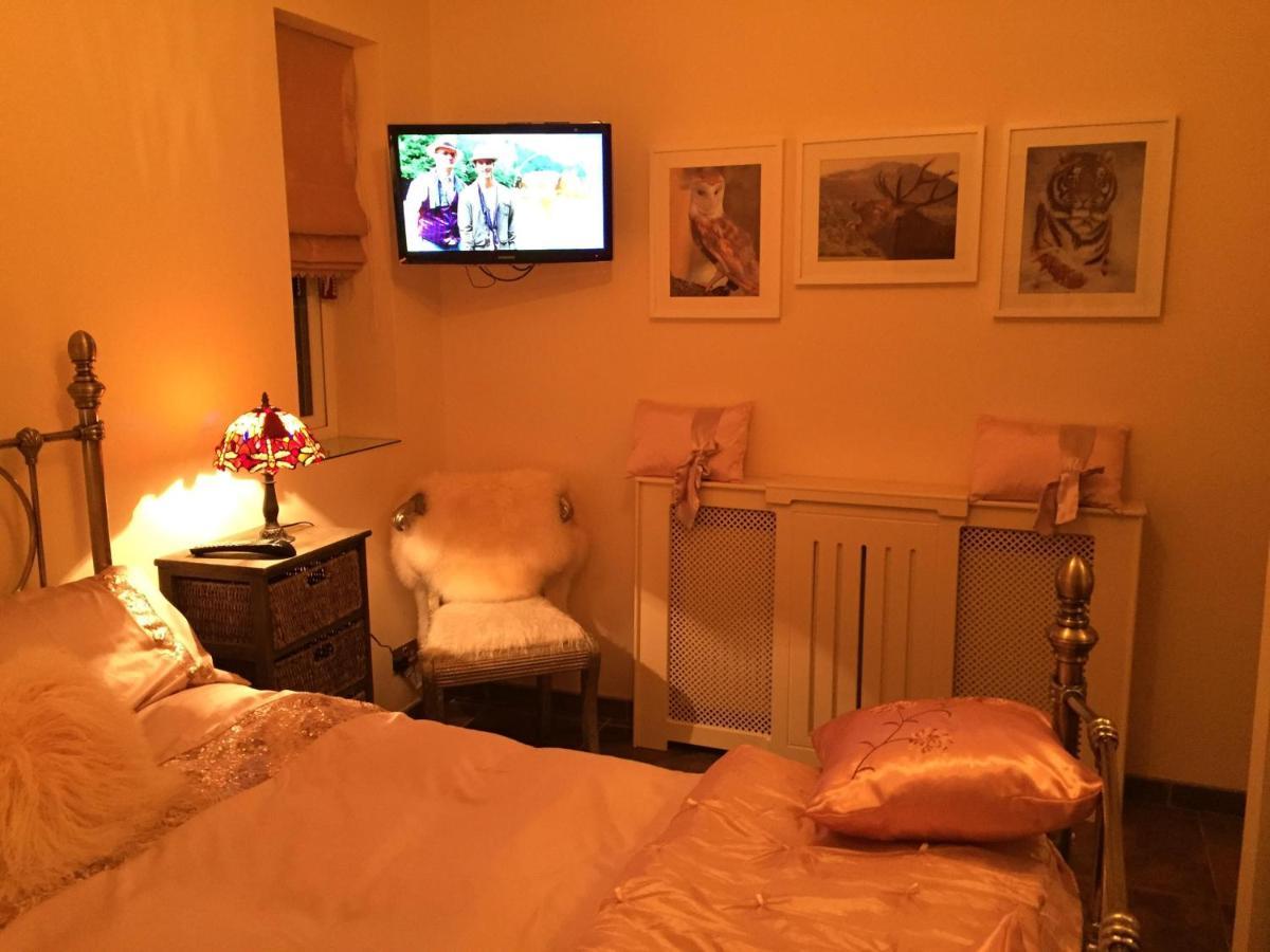 Bed and Breakfast Retreat At The Knowe Auchincruive Estate Ayr Exterior foto